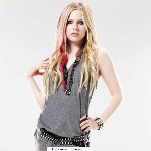 Poze - roxy - •�•Avril Lavigne•�•