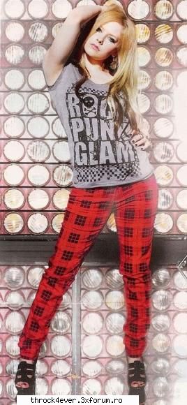 Poze - roxy - •�•Avril Lavigne•�•