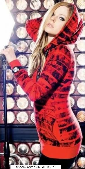 Poze - roxy - •�•Avril Lavigne•�•