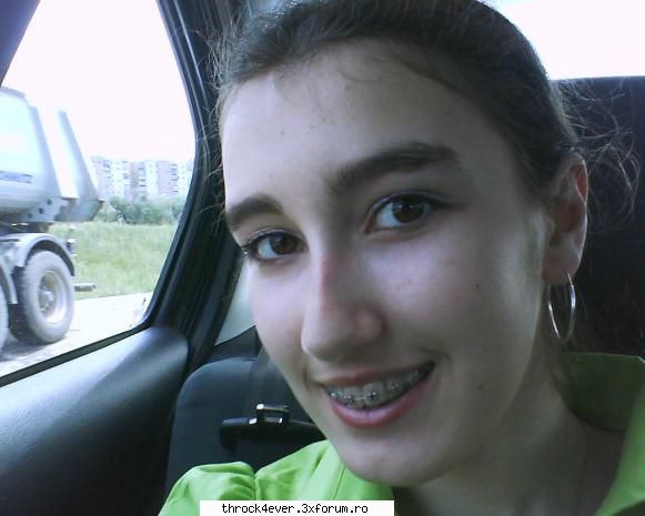 Poze cu voi - Ms fetele :) Bine, mai pun o poza. Aici eram in - •�•Poze•�•