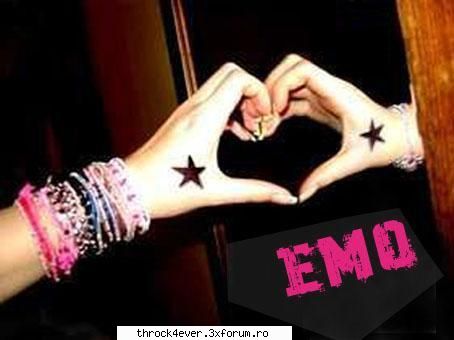 Poze emo - roxy - •�•Emo•�•